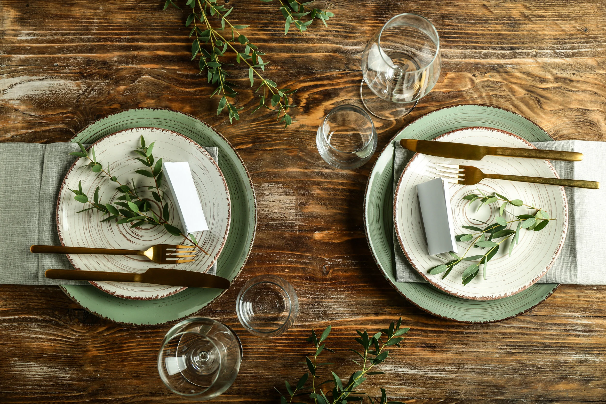5 Unique Table Settings for your Next Outdoor Dinner Dinner Party